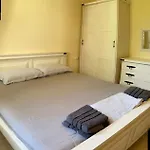 Summer Breeze Park Apartment, Santa Marina Village, Apartament