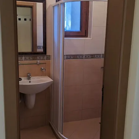 Summer Breeze Park Apartment, Santa Marina Village, شقة *